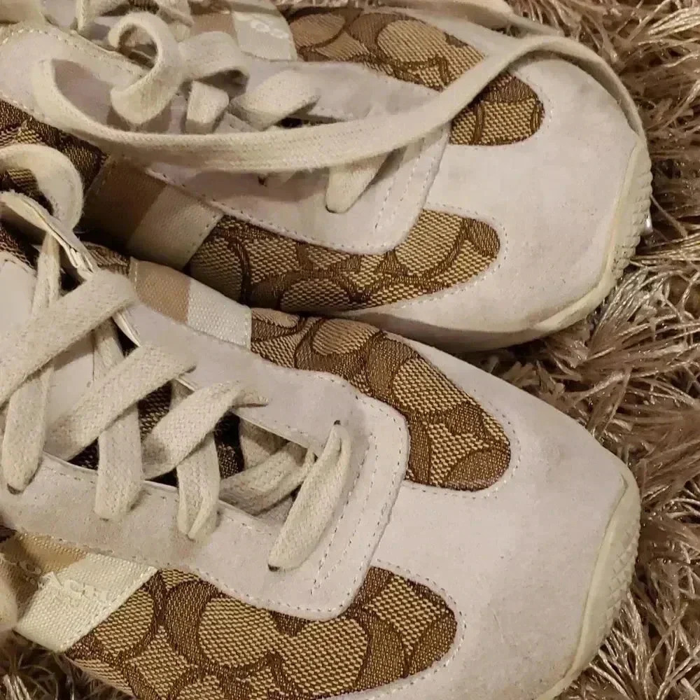 Coach snickers size 7.5 - Picture 2 of 5